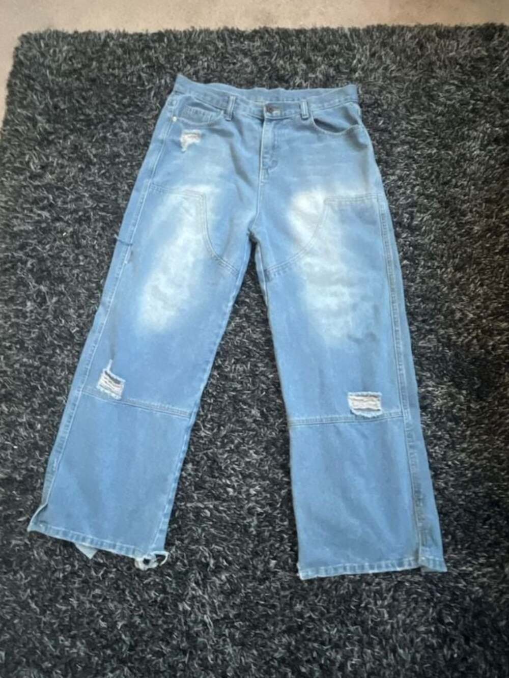 Distressed Barrel Leg Denim Jeans with Knee Patch Details
